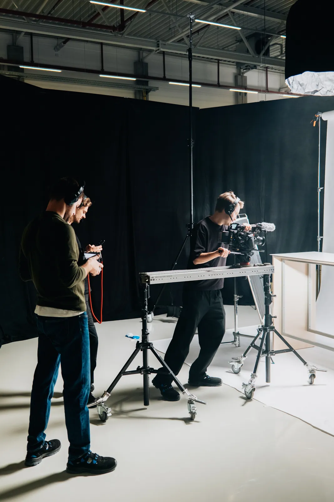 Sanner Image BTS re edit web 71