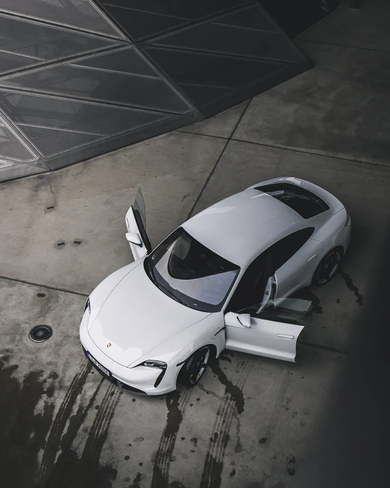 Still Porsche 4